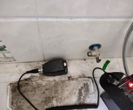 勐腊屋顶漏水维修公司分享下卫生间漏水的危害及解决方法